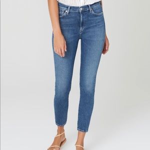 New $198 Citizens of Humanity Crop Mid Rise Story